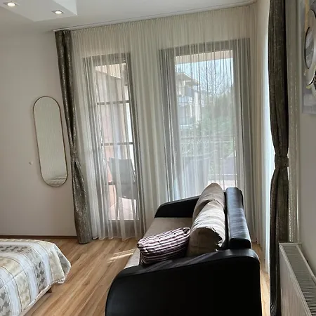Luca Apartman *