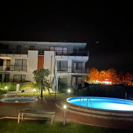 Luca Apartament *